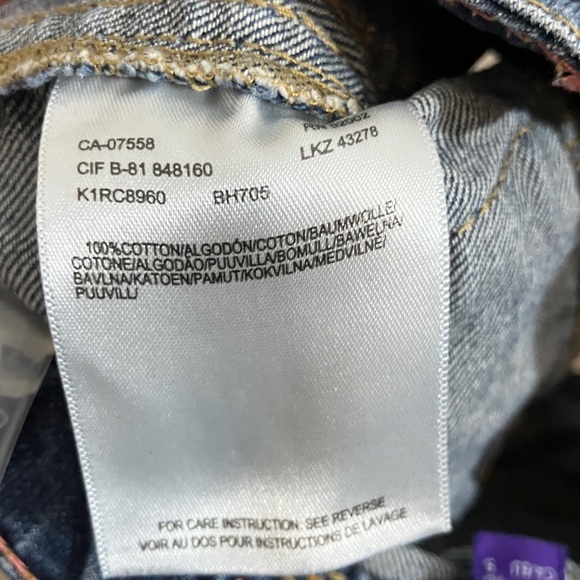 Mexx Denim Skirt in Dark Blue with Pink Embroidery - Picture 6 of 7